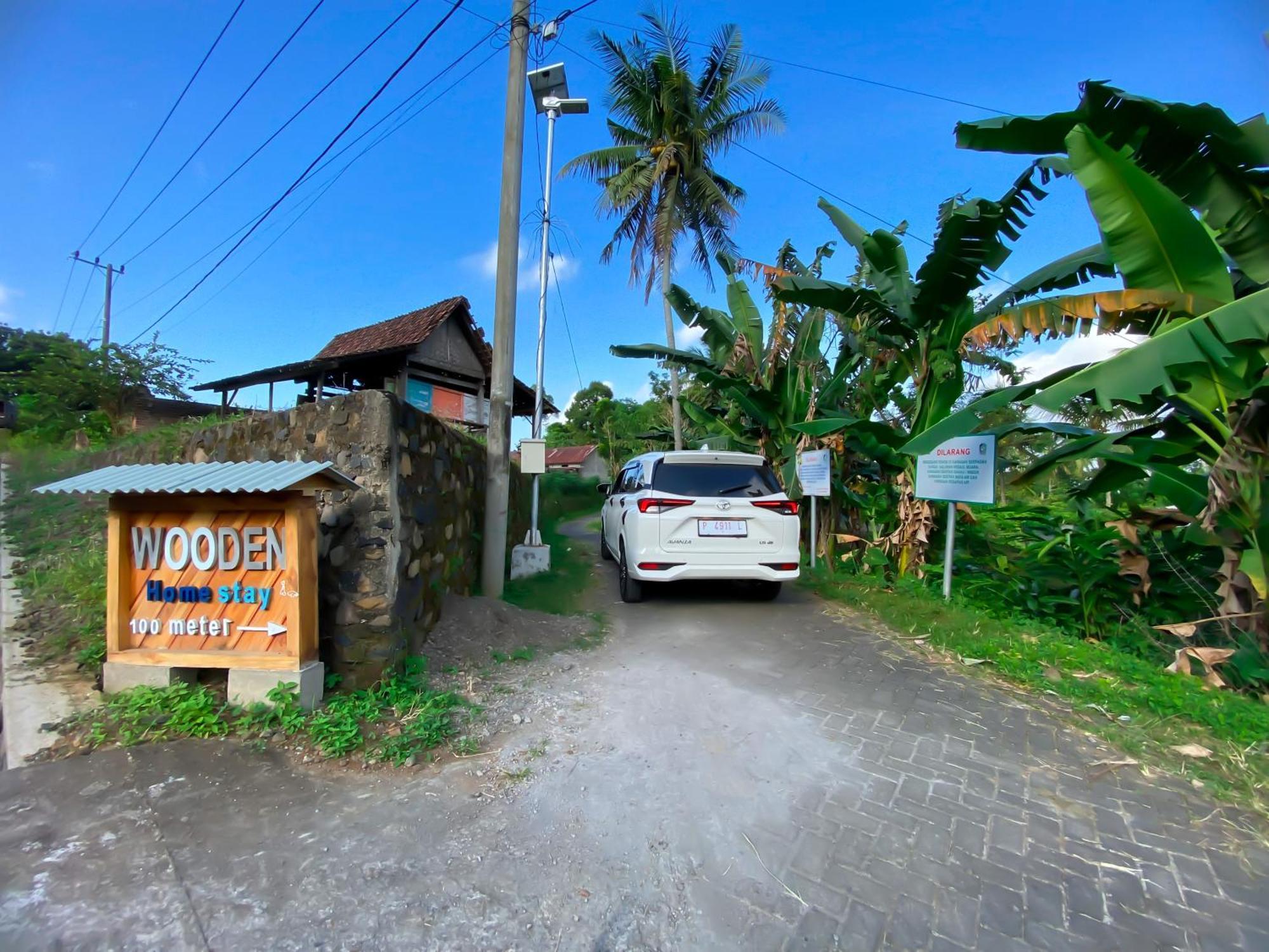 Wooden Kemiren Homestay Banyuwangi Banyuwangi  Luaran gambar